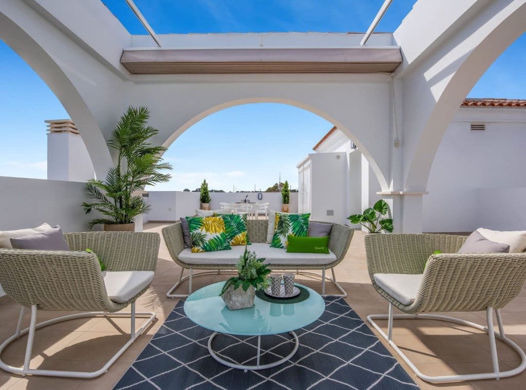 2 bedroom Penthouse for sale in Ciudad Quesada with pool - € 317,000 (Ref: 8490681)