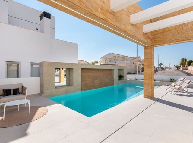 4 slaapkamer Villa te koop in Ciudad Quesada, Rojales met zwembad - € 985.000 (Ref: 8490682)