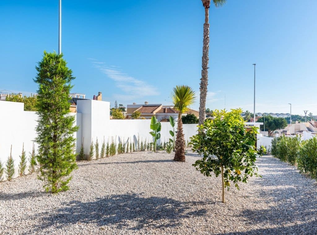 4 slaapkamer Villa te koop in Ciudad Quesada met zwembad - € 985.000 (Ref: 8490682)