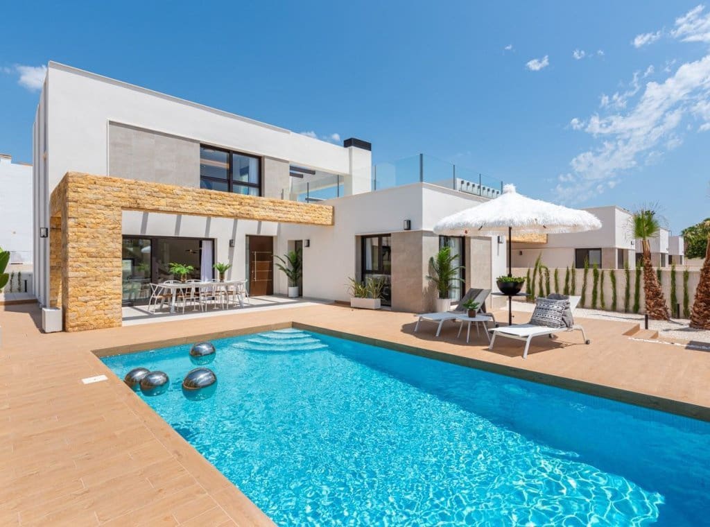 3 bedroom Villa for sale in Ciudad Quesada - € 832,725 (Ref: 8490683)