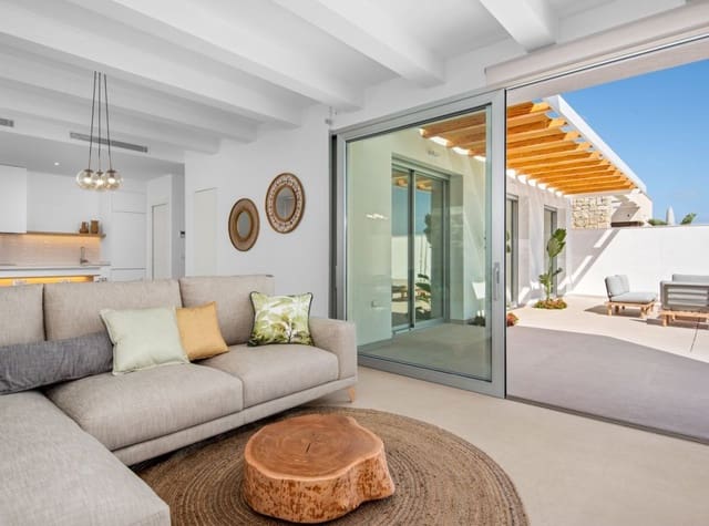 3 slaapkamer Villa te koop in Benijófar met zwembad - € 569.000 (Ref: 8493385)