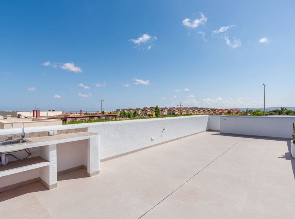 3 slaapkamer Villa te koop in Benijofar met zwembad - € 569.000 (Ref: 8493385)