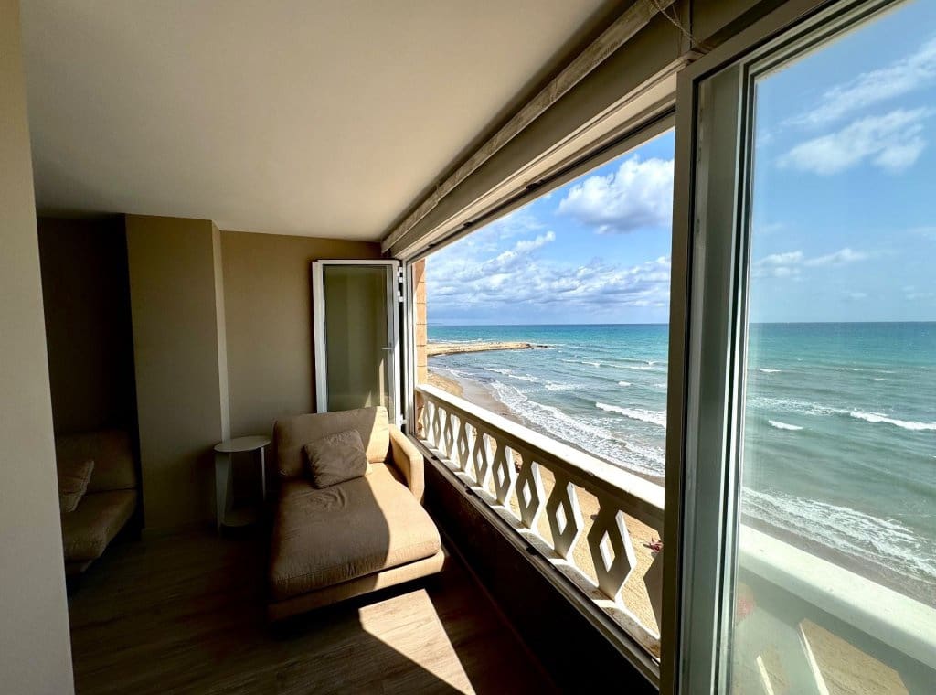 2 bedroom Flat for sale in Torrevieja - € 309,900 (Ref: 8536352)