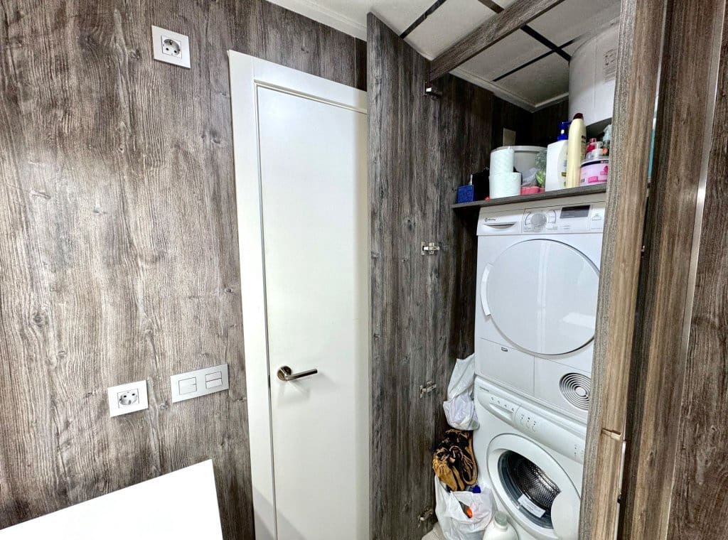 2 bedroom Flat for sale in Torrevieja - € 309,900 (Ref: 8536352)