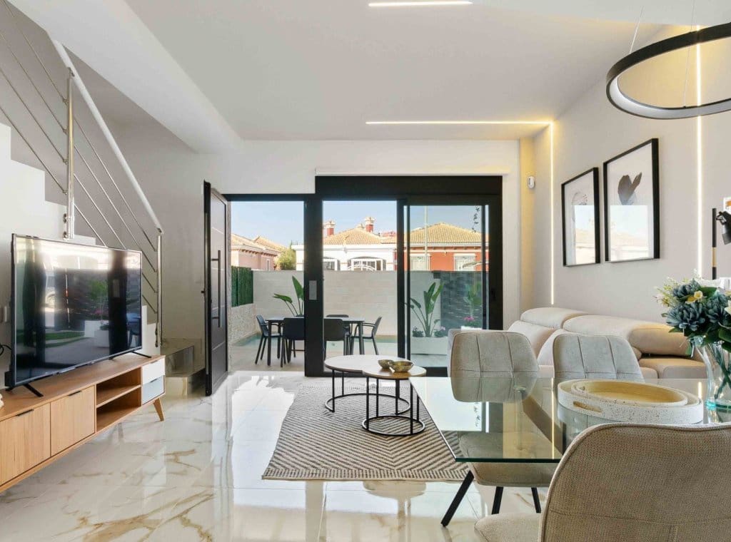 3 sypialnia Willa na sprzedaż w Los Montesinos z basenem - 334 500 € (Ref: 8626555)