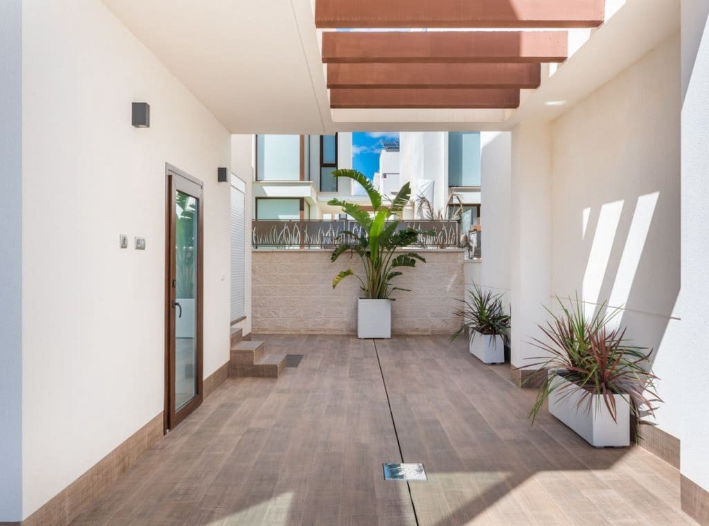 3 makuuhuone Huvila myytävänä paikassa Ciudad Quesada mukana uima-altaan - 579 000 € (Ref: 8638380)