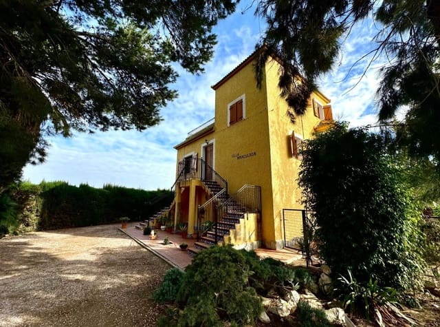 4 slaapkamer Villa te koop in Daya Nueva - € 320.000 (Ref: 8670058)