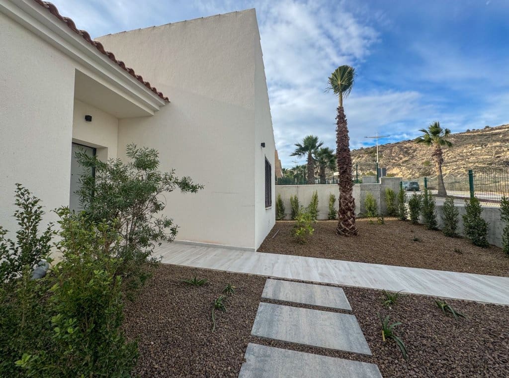 3 bedroom Villa for sale in Algorfa with pool - € 555,000 (Ref: 8670059)