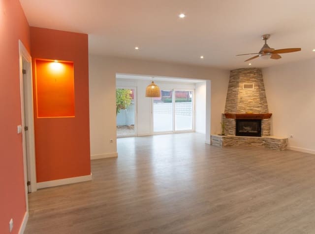 3 slaapkamer Villa te koop in Aguas Nuevas, Torrevieja - € 369.500 (Ref: 8690928)