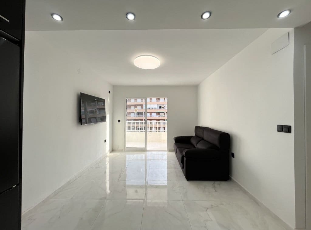 2 Zimmer Apartment zu verkaufen in Torrevieja mit Pool - 199.000 € (Ref: 8729189)