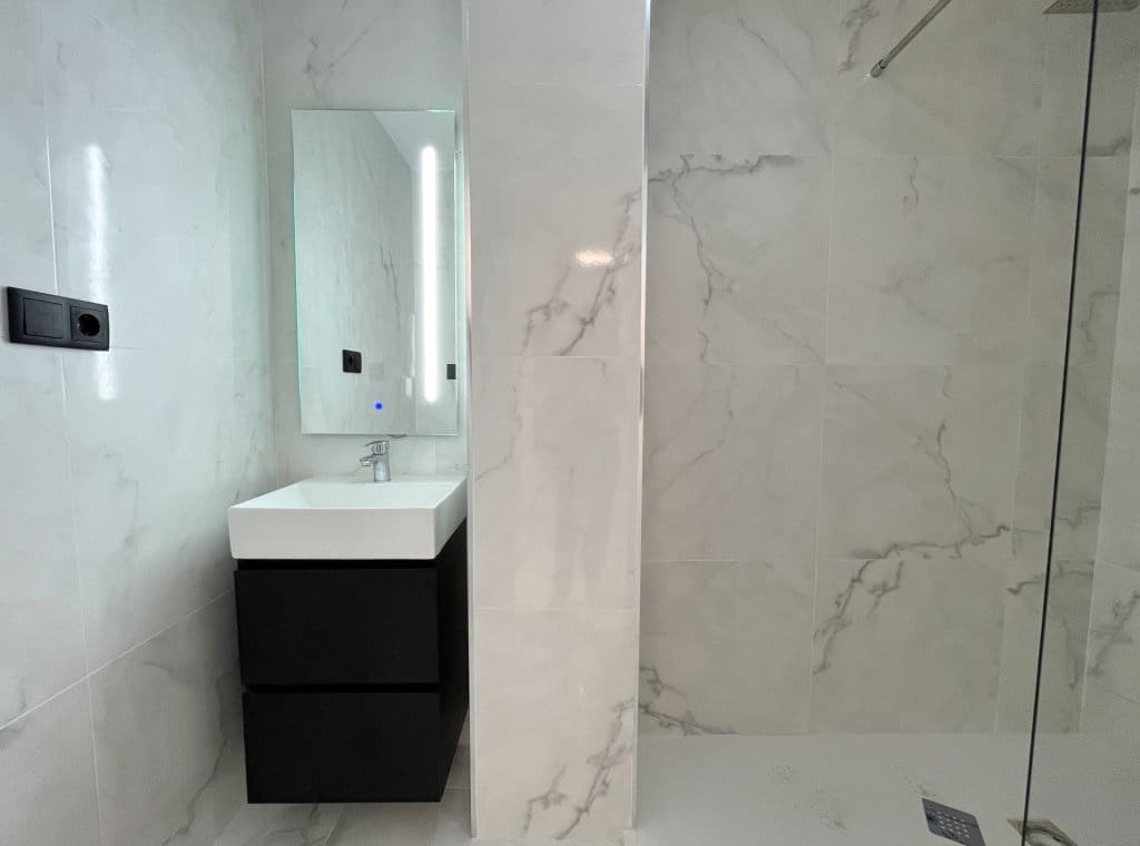 2 Zimmer Apartment zu verkaufen in Torrevieja mit Pool - 199.000 € (Ref: 8729189)