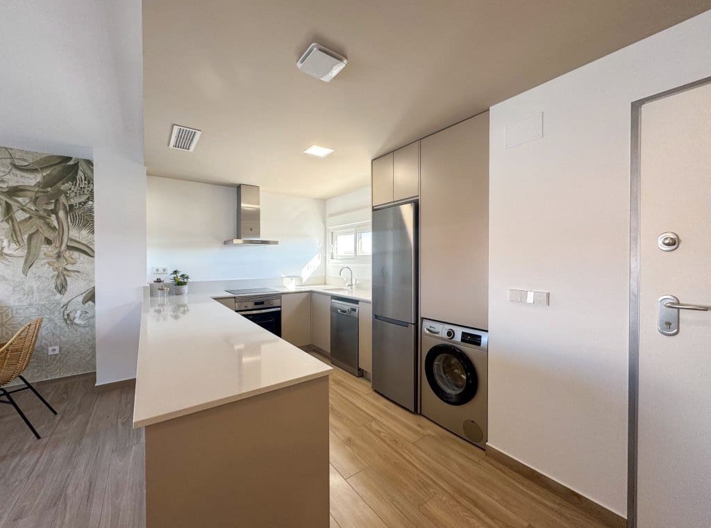 2 slaapkamer Flat te koop in Orihuela met zwembad - € 219.900 (Ref: 8759597)