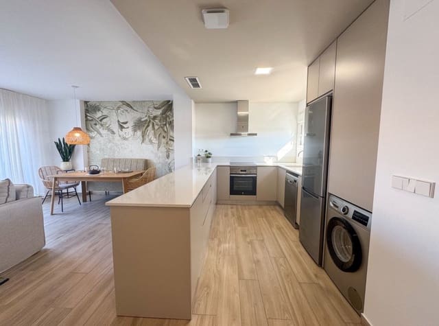 2 slaapkamer Flat te koop in Desamparados - Hurchillo - Torremendo, Orihuela met zwembad - € 219.900 (Ref: 8759597)