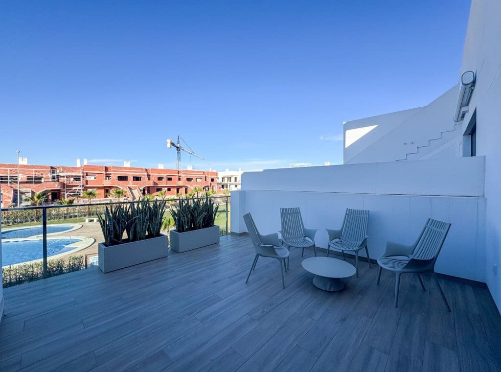 2 slaapkamer Flat te koop in Orihuela met zwembad - € 219.900 (Ref: 8759597)