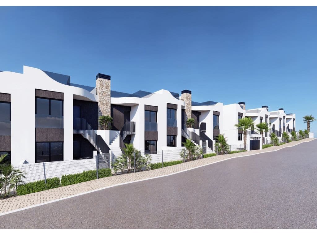 2 bedroom Bungalow for sale in San Miguel de Salinas with pool - € 250,000 (Ref: 8770042)