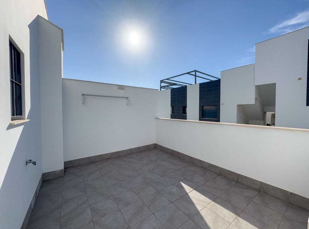 3 bedroom Apartment for sale in Torre de la Horadada with pool - € 430,000 (Ref: 8800668)