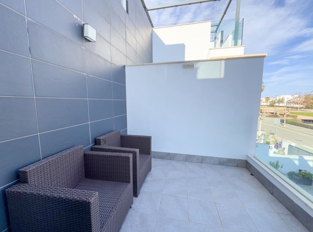 3 bedroom Apartment for sale in Torre de la Horadada with pool - € 430,000 (Ref: 8800668)