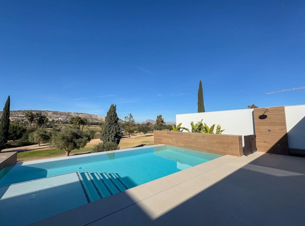 3 bedroom Villa for sale in Algorfa with pool garage - € 1,249,000 (Ref: 8827242)