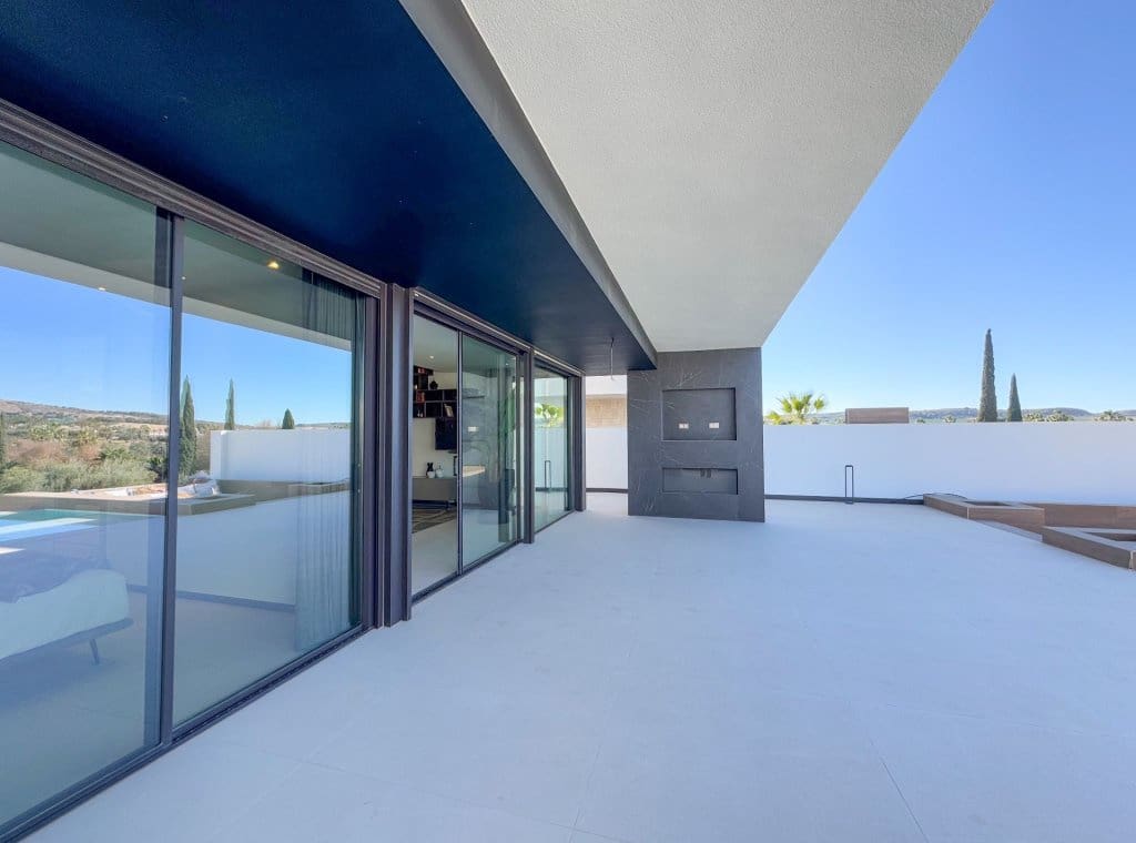 3 bedroom Villa for sale in Algorfa with pool garage - € 1,249,000 (Ref: 8827242)