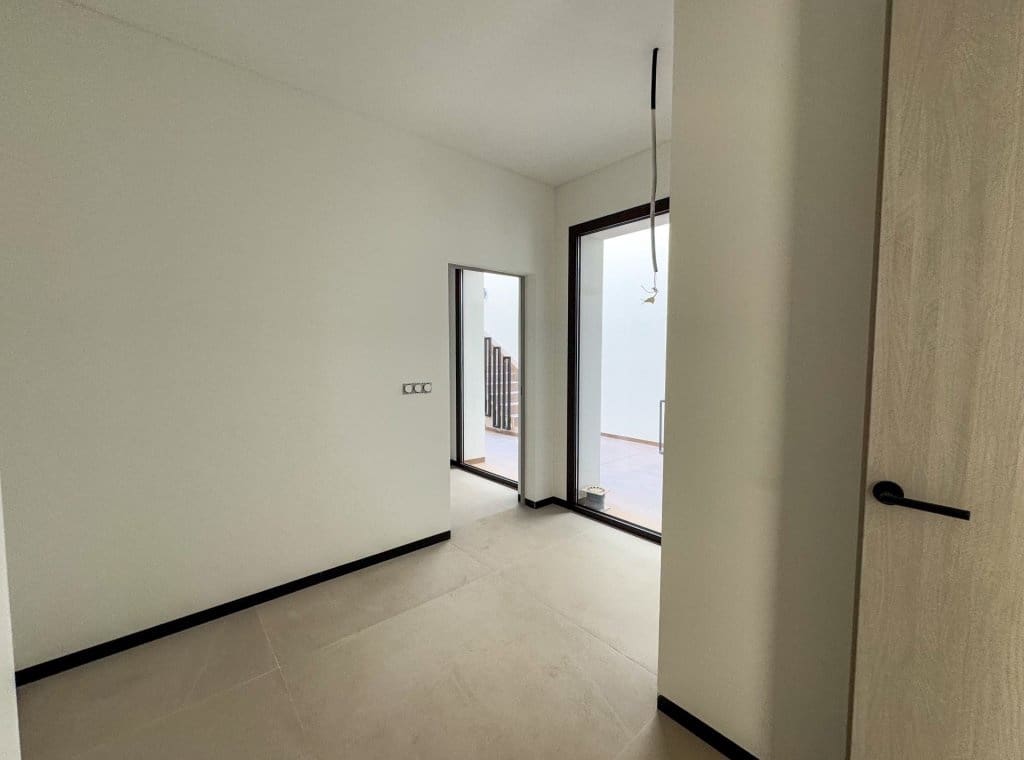 3 bedroom Villa for sale in Algorfa with pool garage - € 1,249,000 (Ref: 8827242)