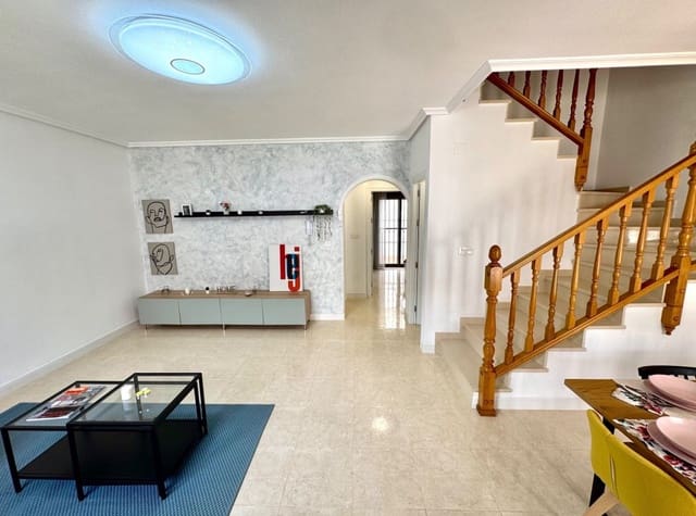 3 chambre Villa/Maison à vendre à San Miguel de Salinas avec piscine - 229 000 € (Ref: 8836341)