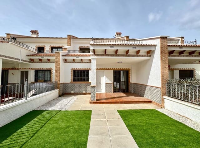 3 chambre Villa/Maison à vendre à San Miguel de Salinas avec piscine - 229 000 € (Ref: 8836341)