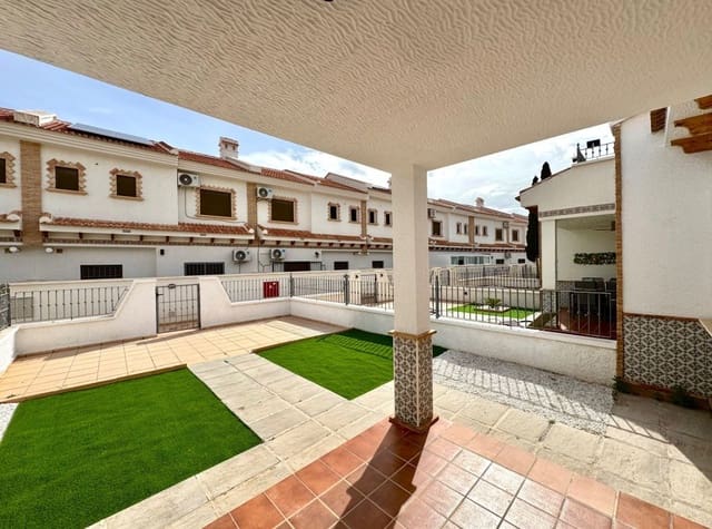 3 chambre Villa/Maison à vendre à San Miguel de Salinas avec piscine - 229 000 € (Ref: 8836341)