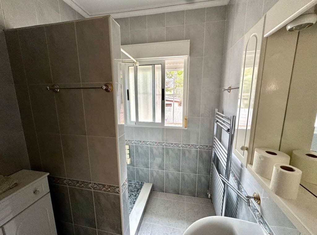 3 soveværelse Villa til leje i Algorfa med swimmingpool - € 1.500 (Ref: 8836343)