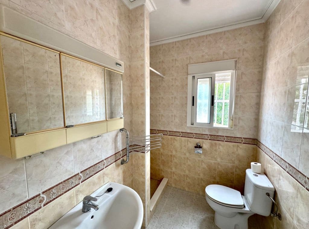 3 soveværelse Villa til leje i Algorfa med swimmingpool - € 1.500 (Ref: 8836343)