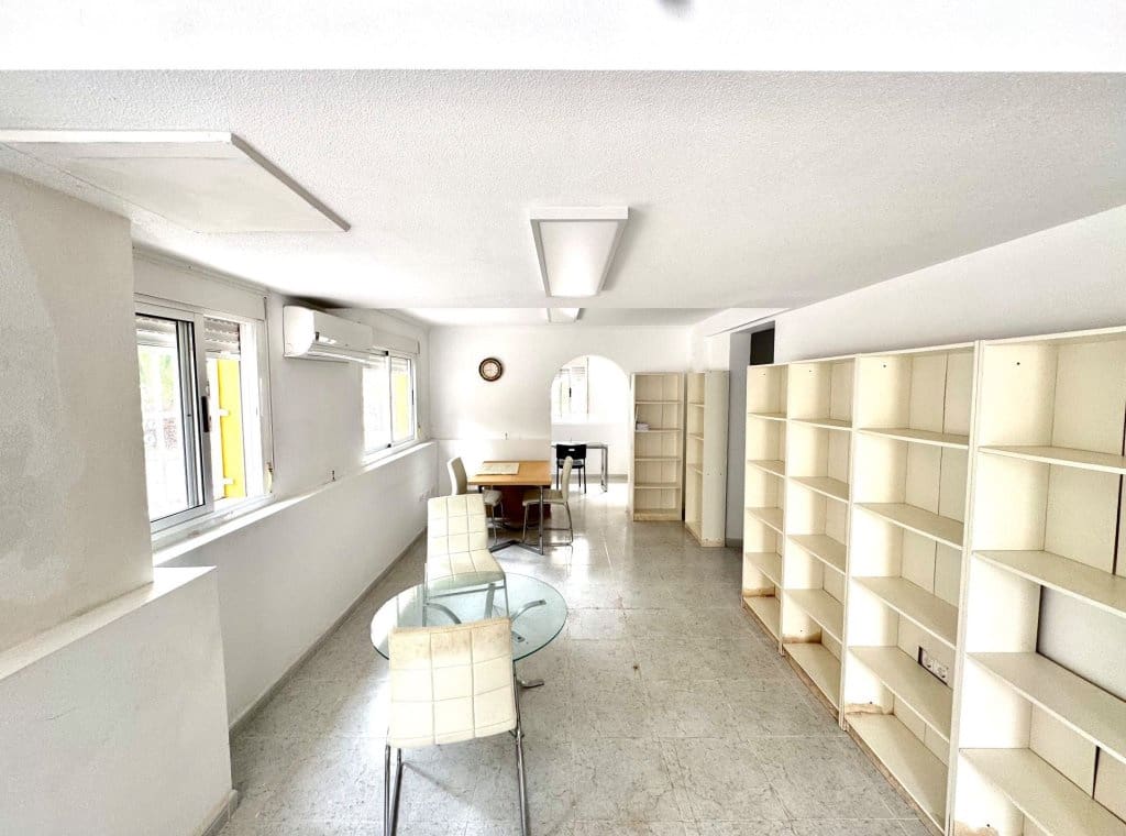 3 soveværelse Villa til leje i Algorfa med swimmingpool - € 1.500 (Ref: 8836343)