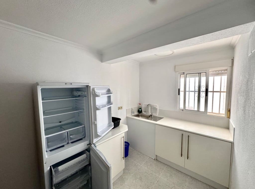 3 soveværelse Villa til leje i Algorfa med swimmingpool - € 1.500 (Ref: 8836343)