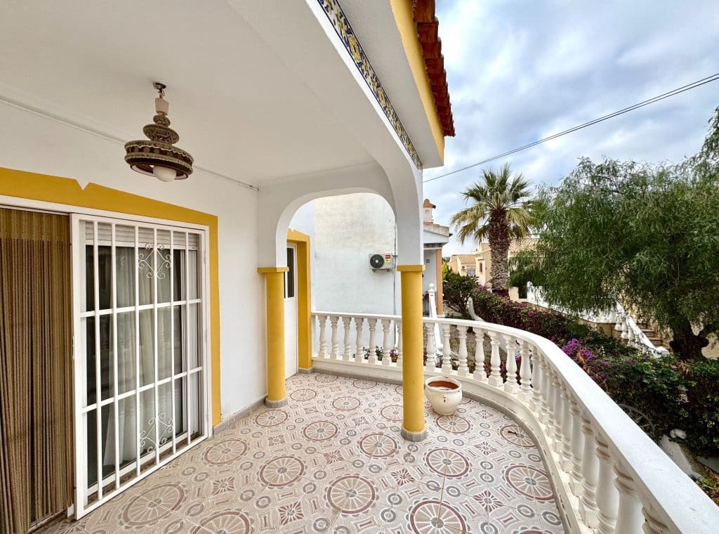 3 soveværelse Villa til leje i Algorfa med swimmingpool - € 1.500 (Ref: 8836343)