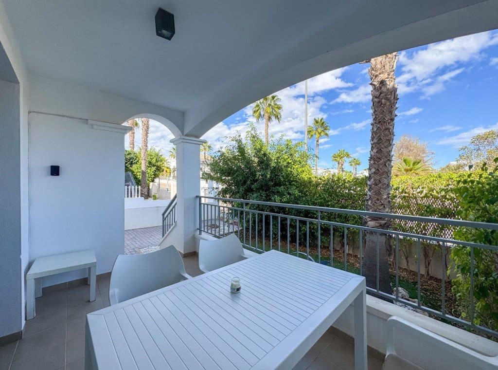2 soveværelse Bungalow til leje i Orihuela Costa med swimmingpool - € 1.200 (Ref: 8866948)