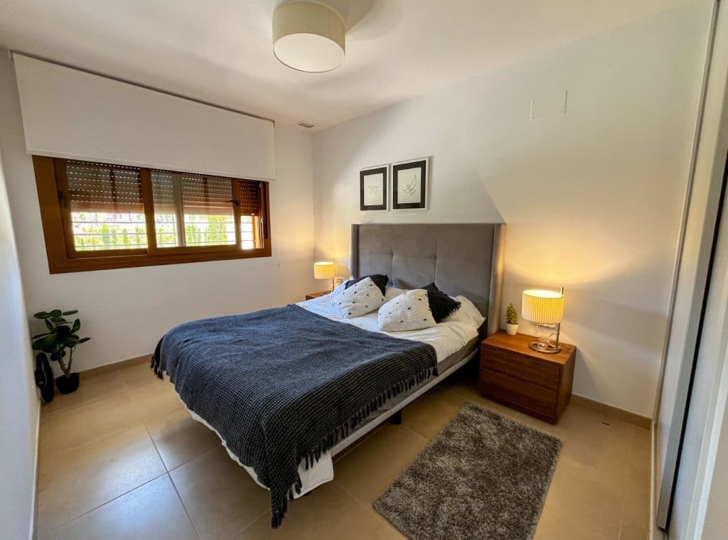 2 Zimmer Apartment zu vermieten in Villamartin mit Pool - 1.300 € (Ref: 8892791)