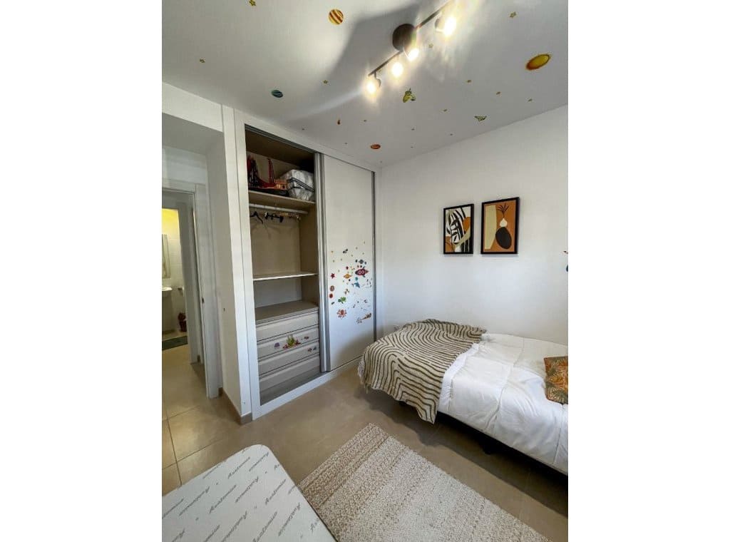 2 Zimmer Apartment zu vermieten in Villamartin mit Pool - 1.300 € (Ref: 8892791)