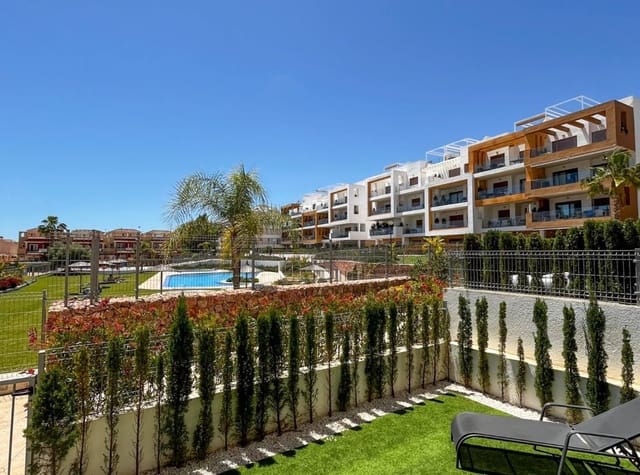 Appartement de 2 chambres à louer à Villamartin, Orihuela avec piscine - 1 300 € (Ref: 8892791)