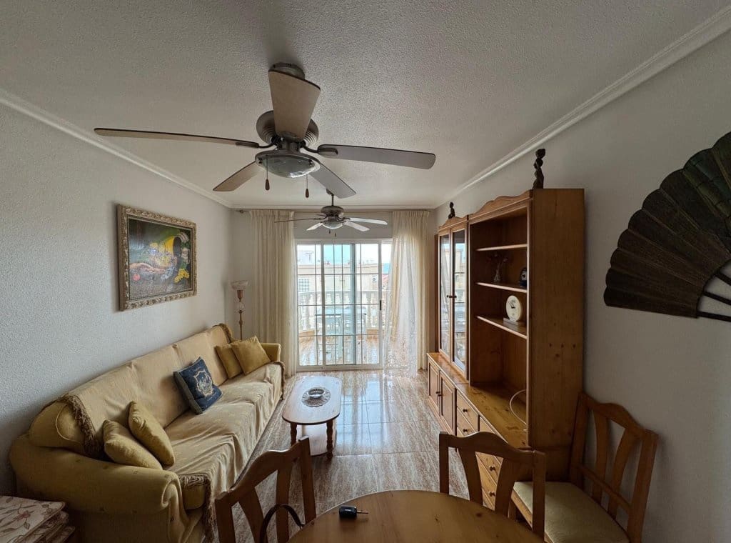 2 Zimmer Wohnung zu vermieten in Guardamar del Segura - 800 € (Ref: 8909636)