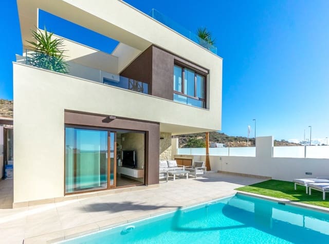 3 chambre Villa/Maison à vendre à Benijófar avec piscine - 504 000 € (Ref: 8909644)