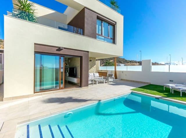 3 chambre Villa/Maison à vendre à Benijófar avec piscine - 504 000 € (Ref: 8909644)