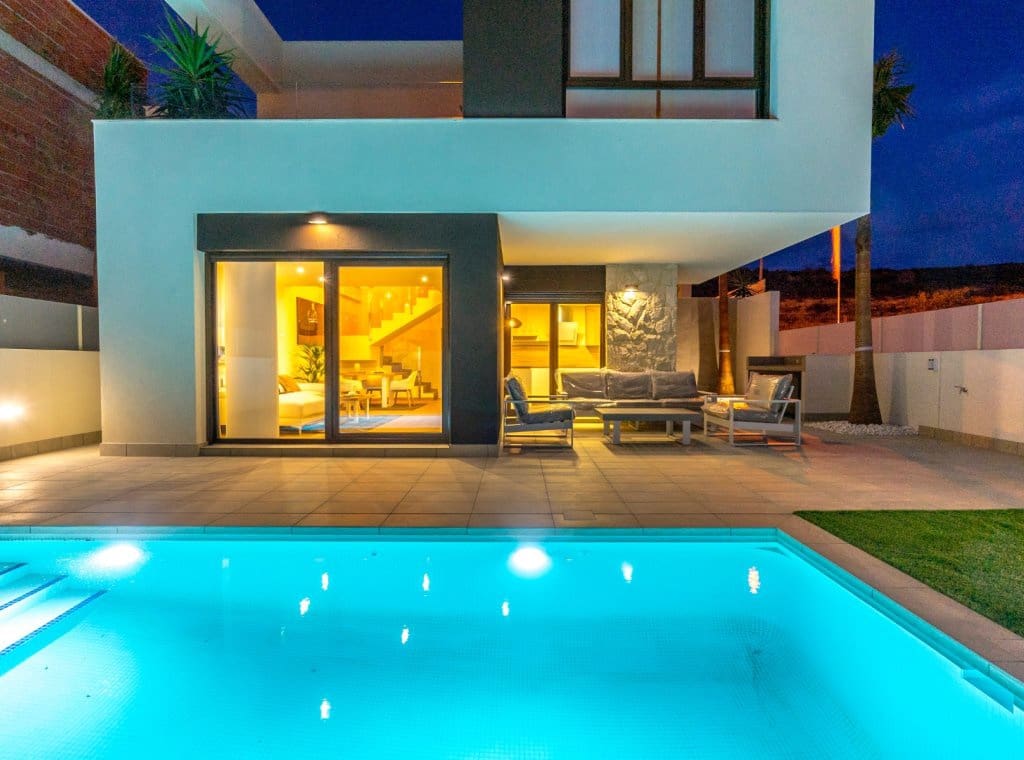 3 chambre Villa/Maison à vendre à Benijofar avec piscine - 504 000 € (Ref: 8909644)