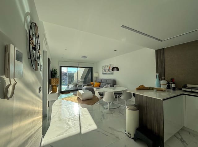 2 bedroom Penthouse for rent in El Raso, Guardamar del Segura with pool garage - € 1,500 (Ref: 8910707)