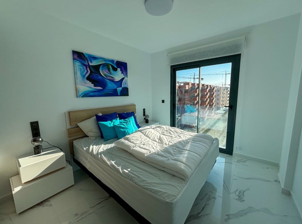 2 bedroom Penthouse for rent in Guardamar del Segura with pool garage - € 1,500 (Ref: 8910707)