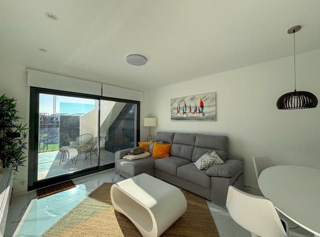 2 bedroom Penthouse for rent in El Raso, Guardamar del Segura with pool garage - € 1,500 (Ref: 8910707)