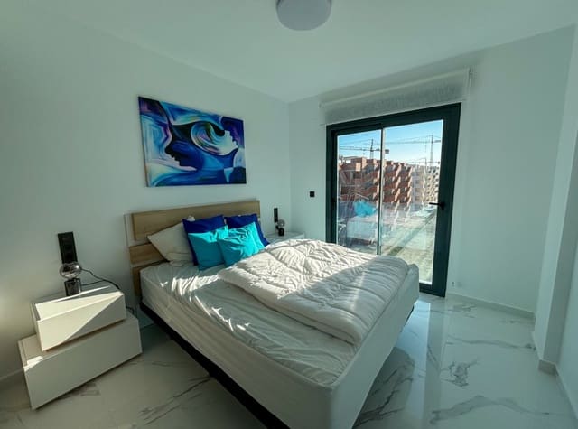 Ático de 2 habitaciones en El Raso, Guardamar del Segura en alquiler con piscina garaje - 1.500 € (Ref: 8910707)