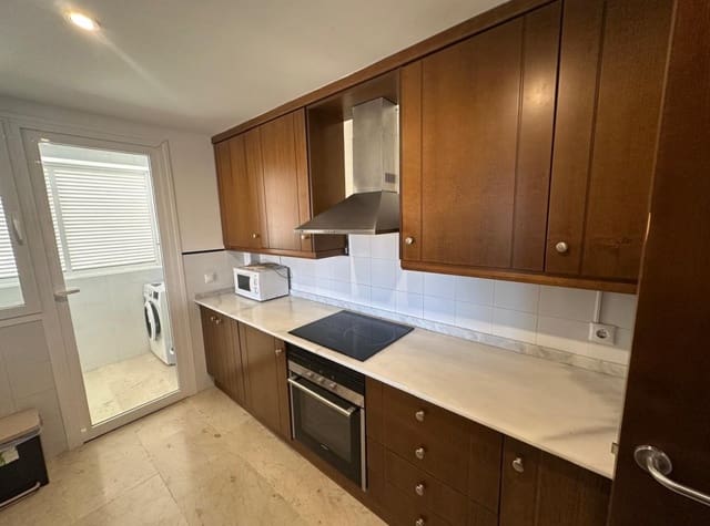 2 sypialnia Apartament do wynajęcia w Punta Prima, Orihuela z basenem garażem - 1 500 € (Ref: 8912577)