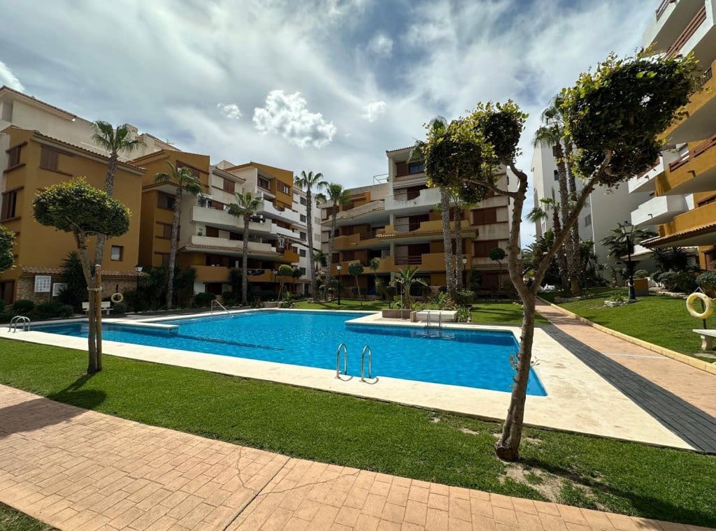 2 camera da letto Appartamento da affittare in Orihuela Costa con piscina garage - 1.500 € (Rif: 8912577)