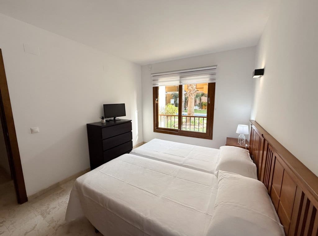 2 makuuhuone Huoneisto vuokrattavana paikassa Orihuela Costa mukana uima-altaan 
autotalli - 1 300 € (Ref: 8928162)