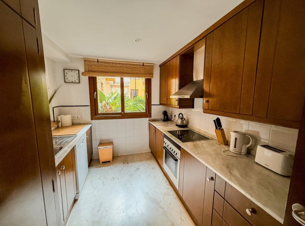 2 makuuhuone Huoneisto vuokrattavana paikassa Orihuela Costa mukana uima-altaan 
autotalli - 1 300 € (Ref: 8928162)