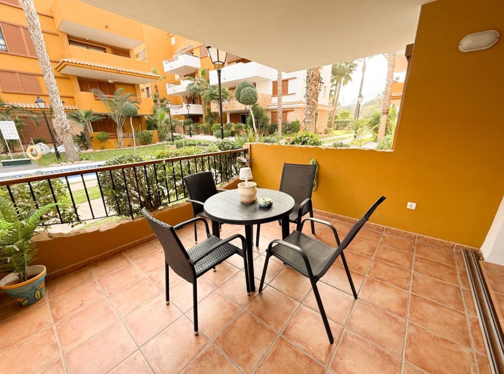 2 makuuhuone Huoneisto vuokrattavana paikassa Orihuela Costa mukana uima-altaan 
autotalli - 1 300 € (Ref: 8928162)