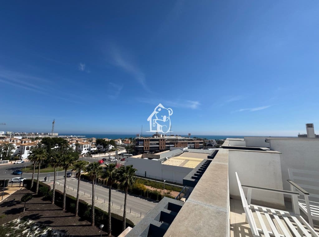 2 soveværelse Penthouse til leje i Playa Flamenca med swimmingpool garage - € 1.850 (Ref: 8938311)